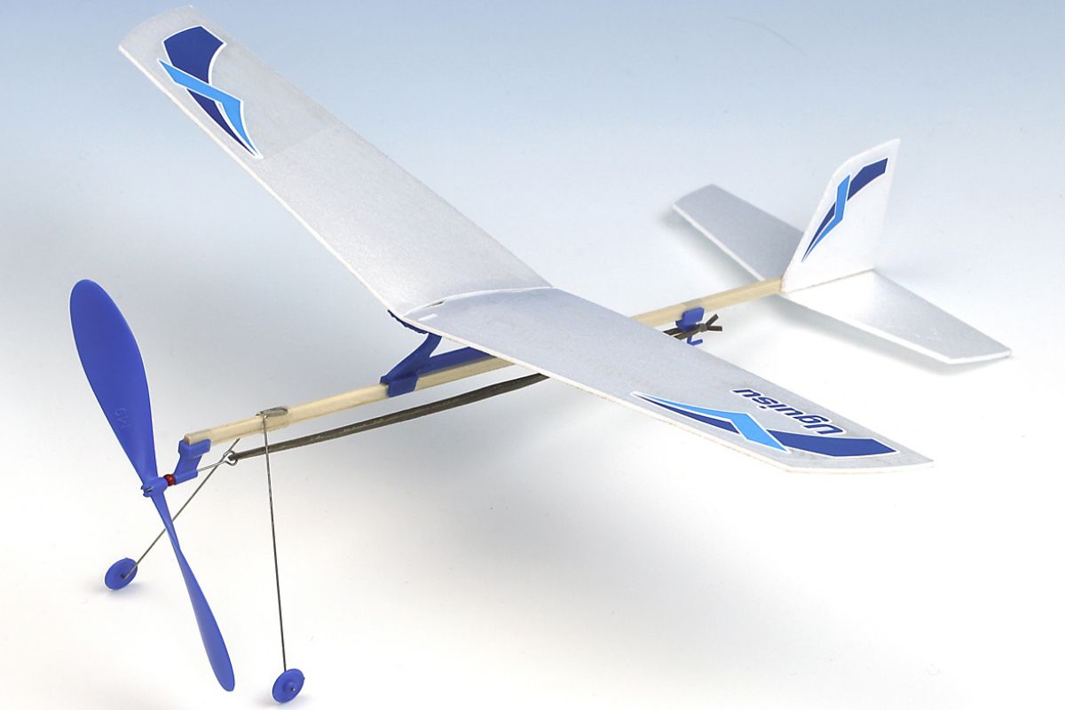 インドアプレーン IP-16